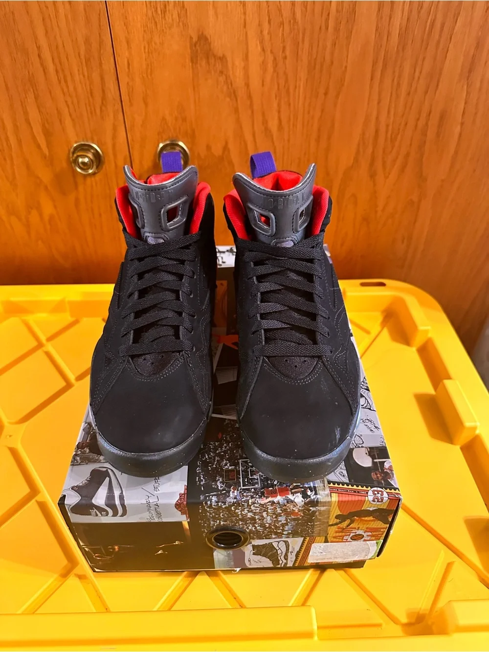 Jordan Air Jordan MVP Raptors Mid Top Shoes DZ4475-006